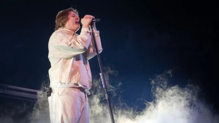Lewis Capaldi: How I'm Feeling Now Poster