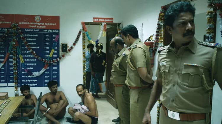 Visaaranai Poster