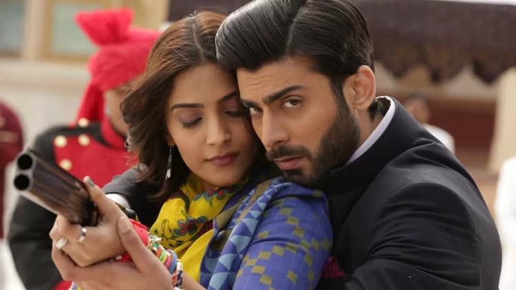 Khoobsurat Poster