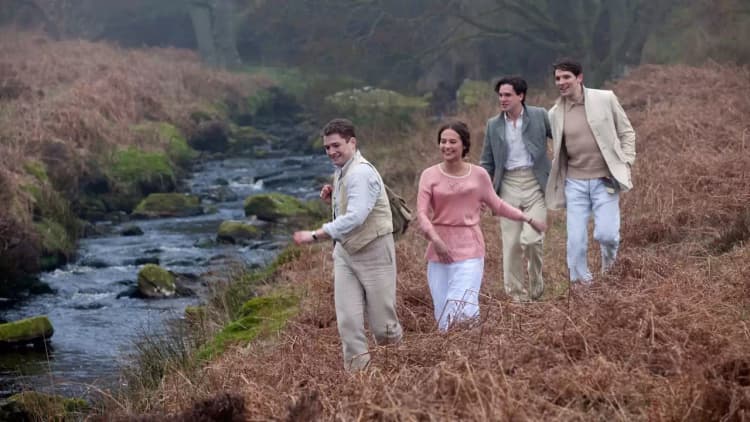 Testament of Youth Poster