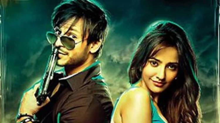 Jayantabhai Ki Luv Story Poster