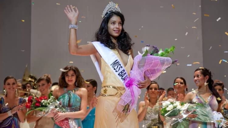 Miss Bala Poster