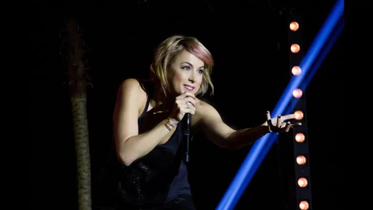 Iliza Shlesinger: Freezing Hot Poster