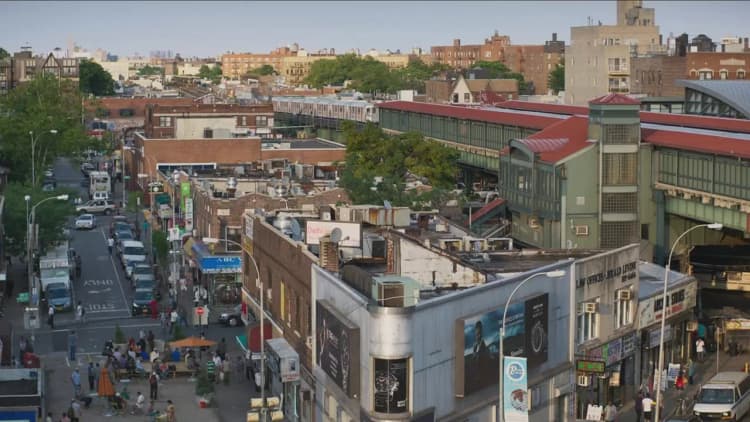 In Jackson Heights Poster