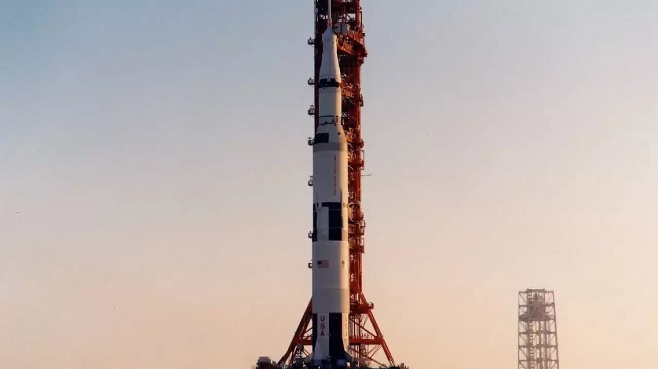 Apollo 13: Survival Backdrop