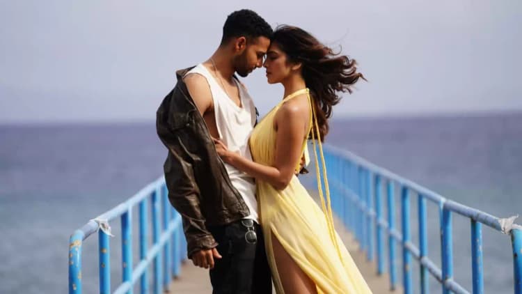Yudhra Poster