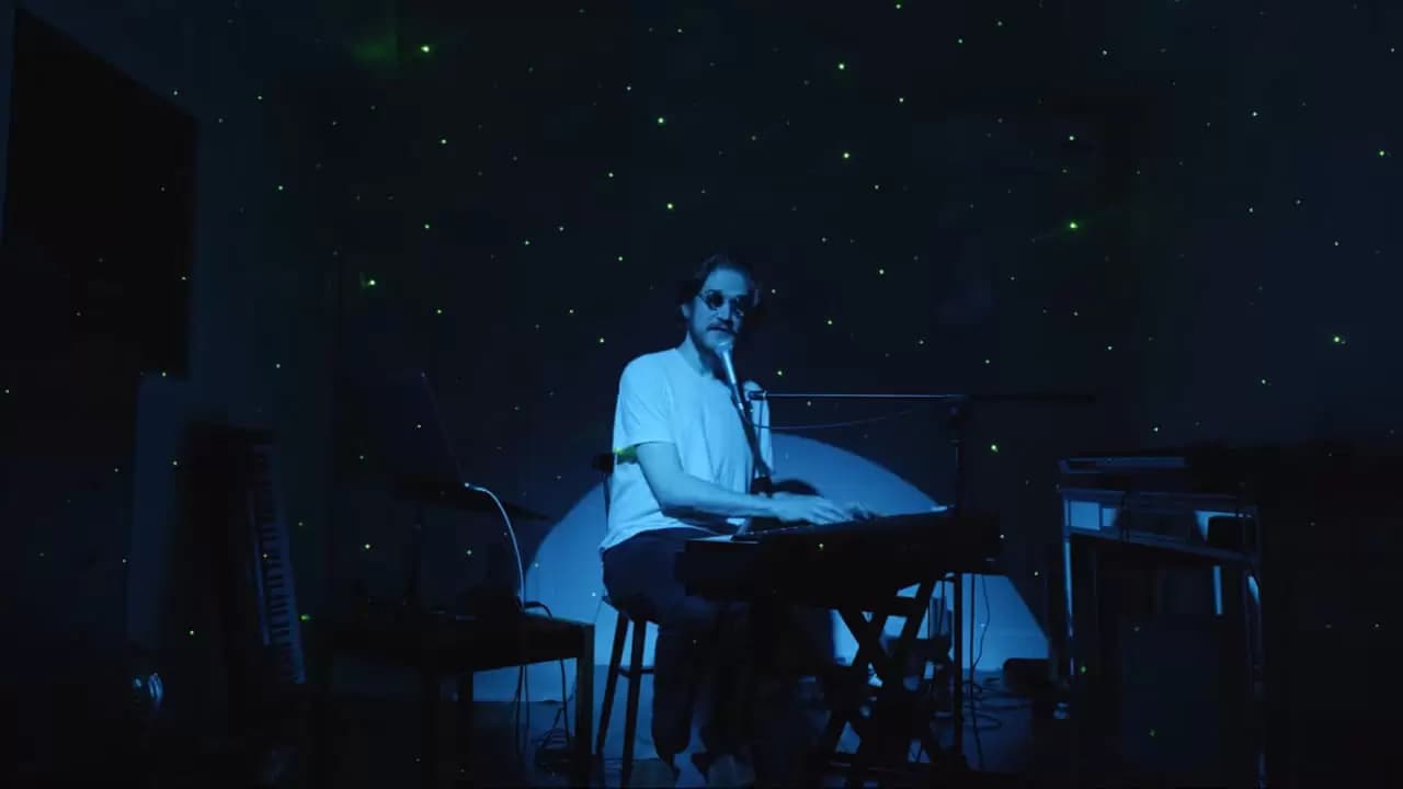 Bo Burnham: Inside Backdrop